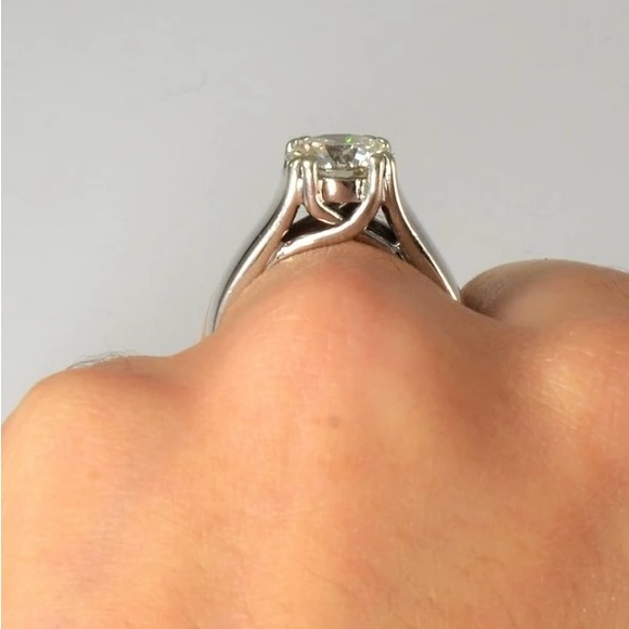 2ct White Gold Diamond Ring - Picture 4 of 4